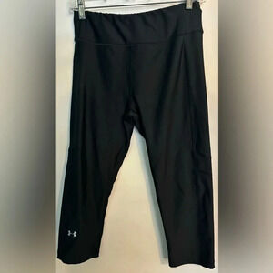 Under Armour Heat Gear Womens Size Medium Compression Capri leggings‎ black